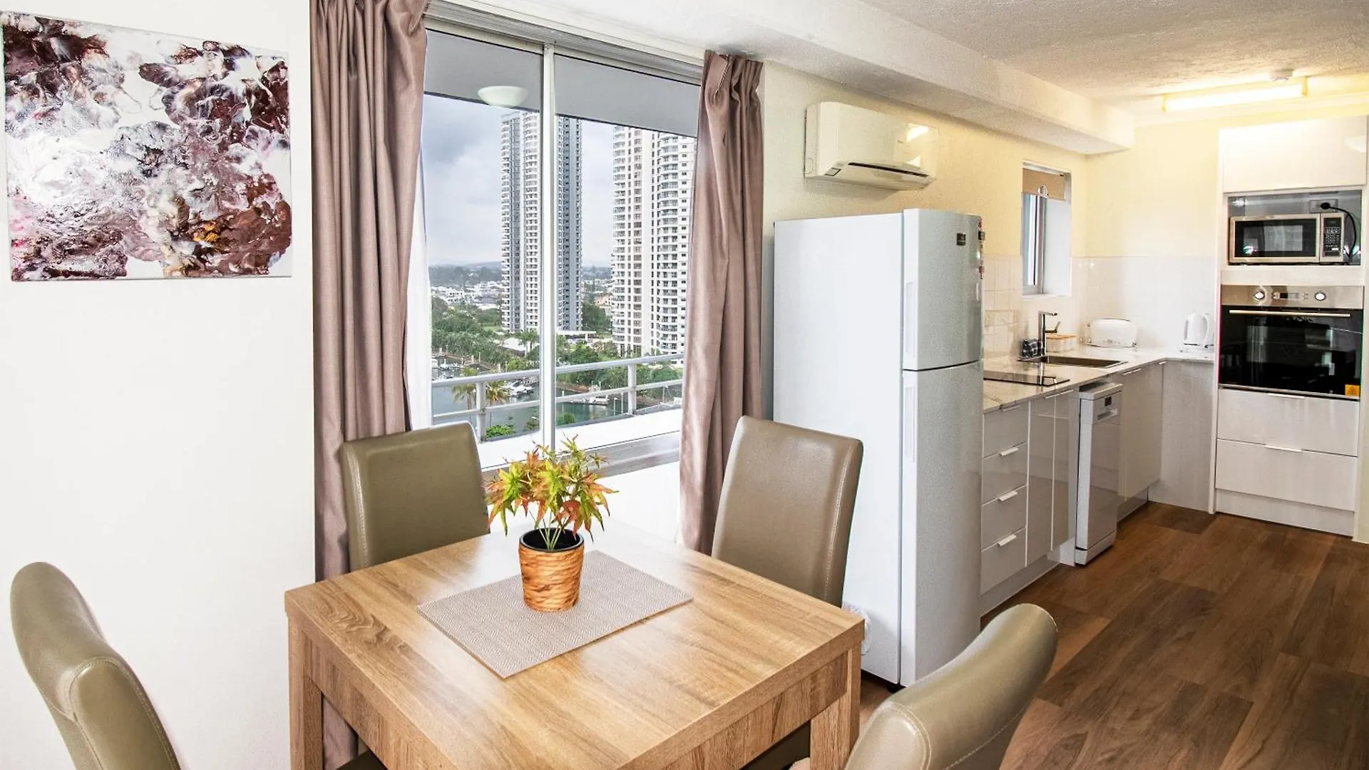 Equinox Resort Gold Coast Australien
